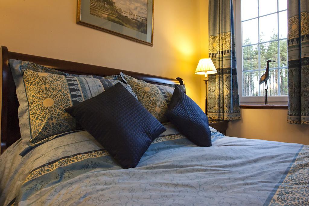 Dinichean House Bed & Breakfast Daviot  Eksteriør bilde